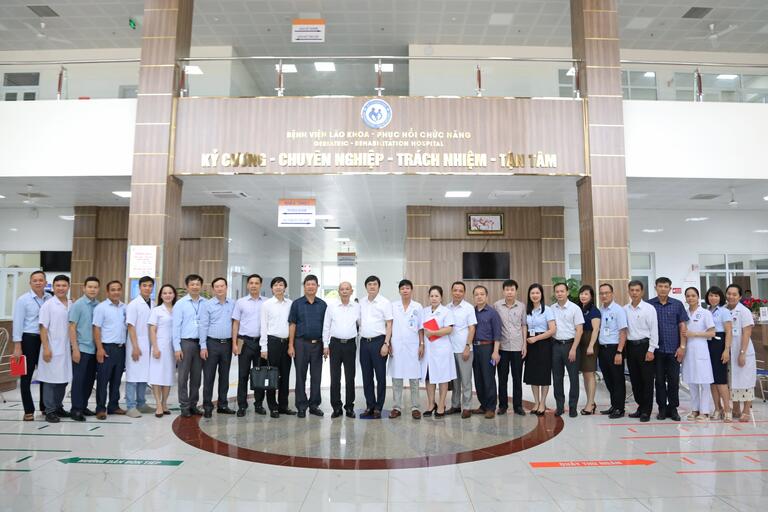 Tham quan, học tập mô hình xây dựng Bệnh viện Lão khoa tại Quảng Ninh