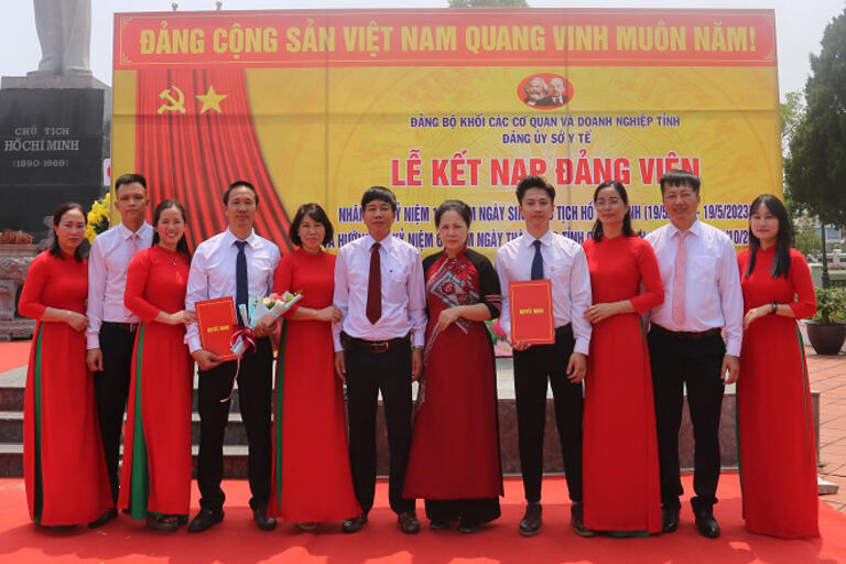 Đảng bộ bộ phận Bệnh viện Lão khoa - Phục hồi chức năng tham gia các hoạt động chào mừng kỷ niệm 60 năm thành lập tỉnh Quảng Ninh (30/10/1963 - 30/10/2023)